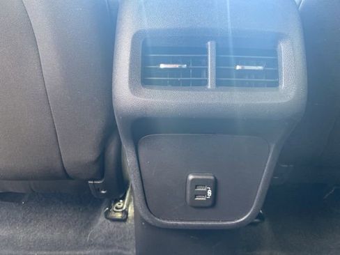 Used 2024 Chevrolet Equinox LT image 21