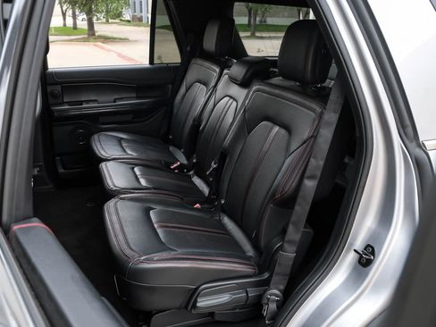 Used 2020 Ford Expedition Limited w/ Equipment Group 303A AWD/4WD image 40