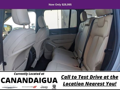 Used 2022 Jeep Grand Cherokee Limited 4xe w/ Luxury Tech Group II AWD/4WD image 38
