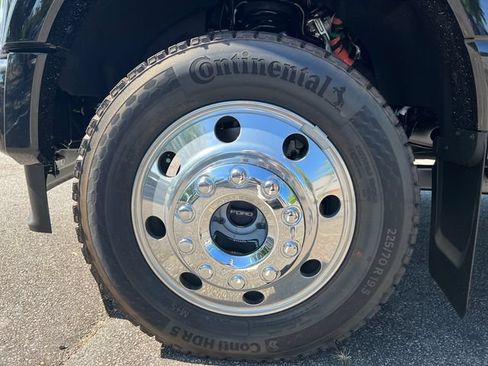 New 2026 Ford F450 Platinum w/ FX4 Off-Road Package AWD/4WD image 11