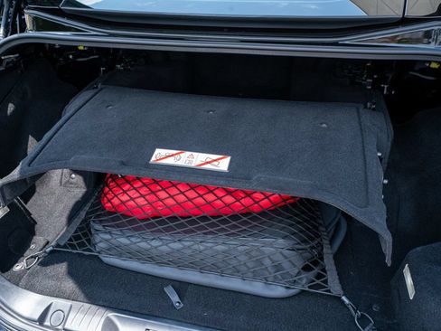 Used 2019 Ferrari Portofino RWD image 48