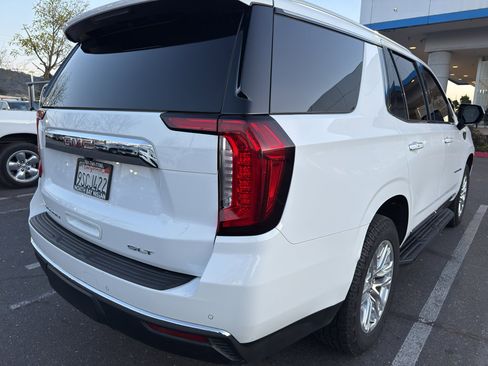 Used 2023 GMC Yukon SLT image 4