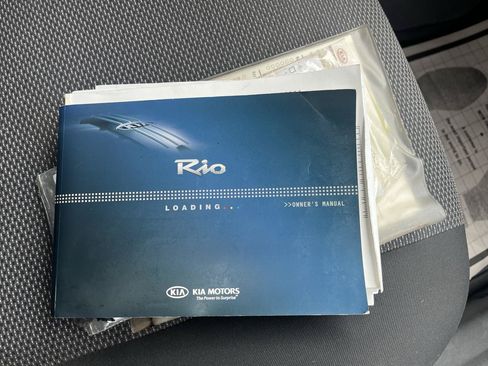 Used 2011 Kia Rio LX FWD image 29