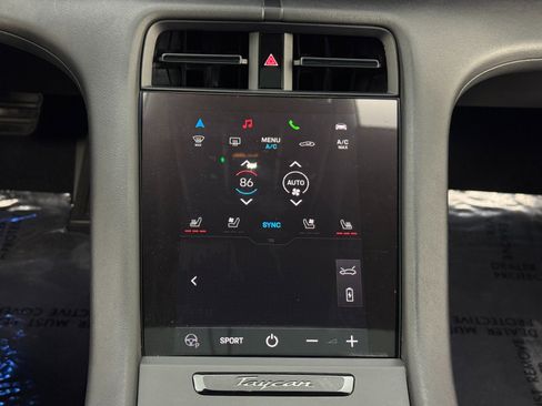 Used 2023 Porsche Taycan 4S w/ Premium Package image 34