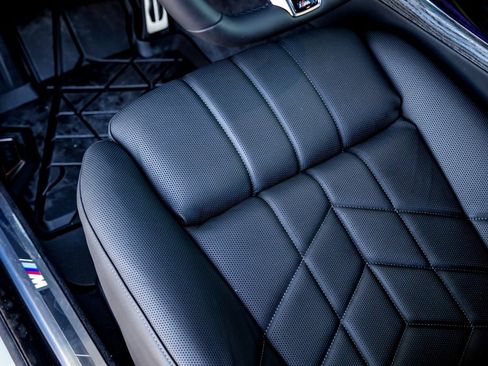 New 2025 BMW 760i xDrive w/ Executive Package image 27