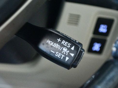 Used 2021 Lexus GX 460 Premium w/ Accessory Package AWD/4WD image 70