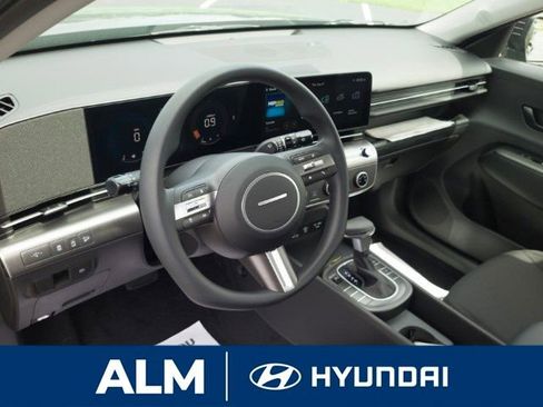 New 2026 Hyundai Venue SE image 11