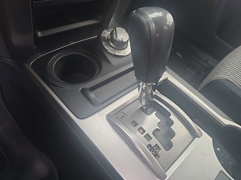 Used 2014 Toyota 4Runner SR5 image 15