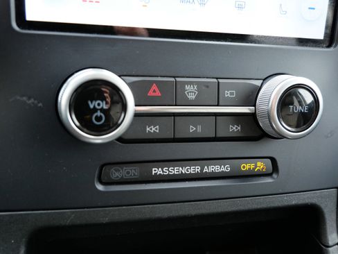 Used 2022 Ford Edge Titanium image 29