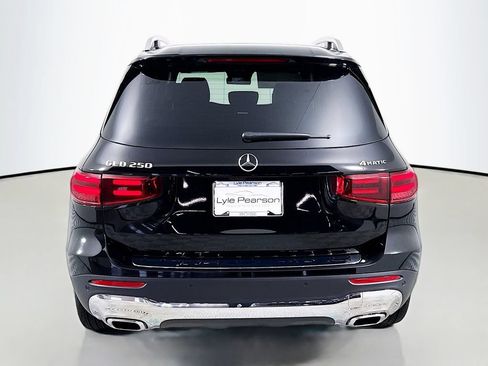 Used 2026 Mercedes-Benz GLB 250 4MATIC image 10