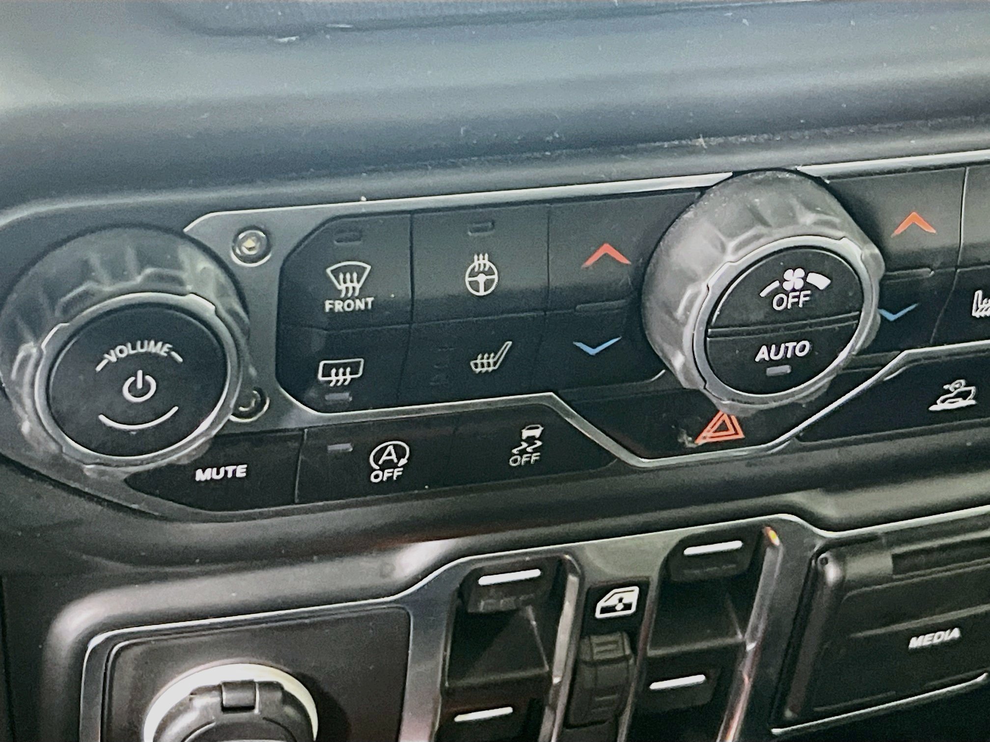 Used 2023 Jeep Gladiator Sport AWD/4WD image 20