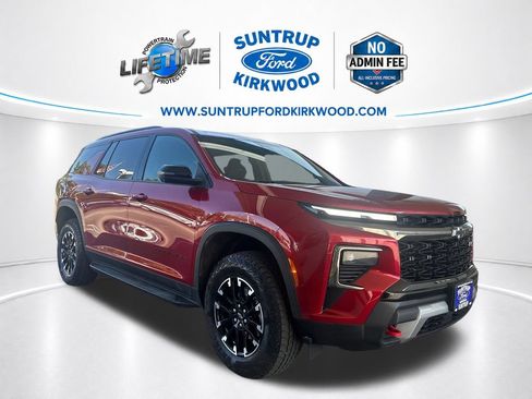 Used 2024 Chevrolet Traverse Z71 AWD/4WD image 9