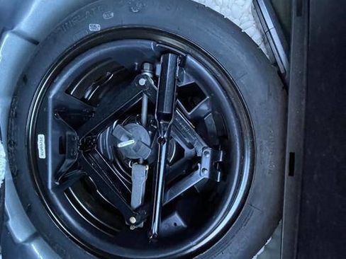 Used 2006 Buick Lucerne CX image 24