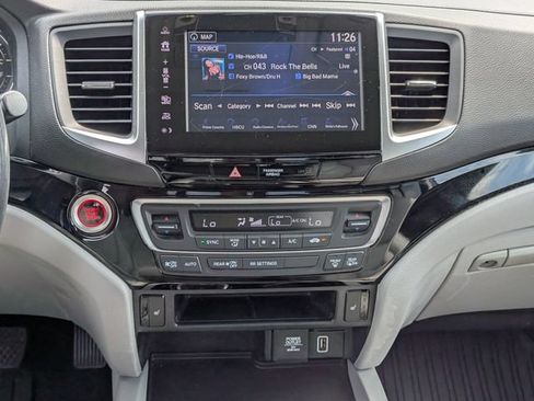Used 2020 Honda Ridgeline RTL-E image 24
