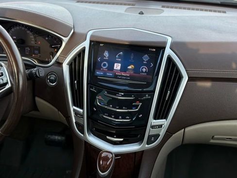 Used 2014 Cadillac SRX Luxury image 25