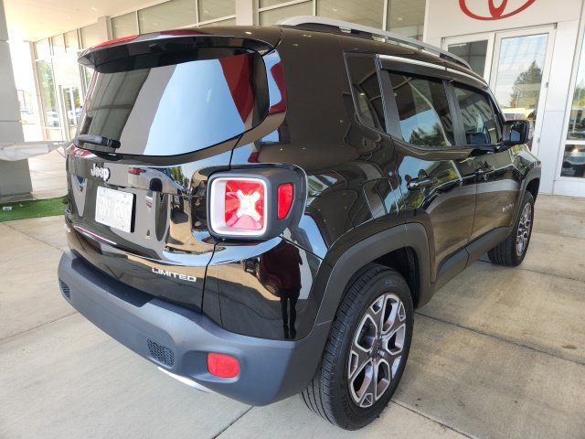 Used 2017 Jeep Renegade Limited AWD/4WD image 11