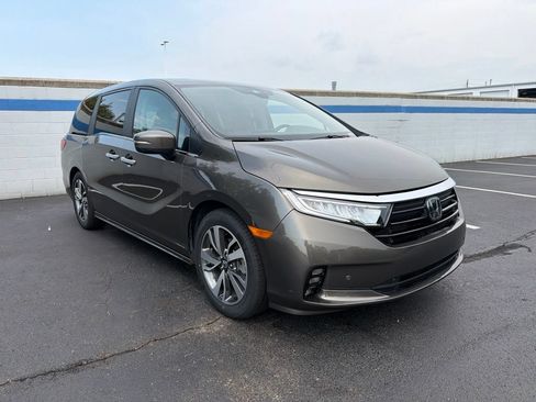Certified 2022 Honda Odyssey Touring image 7