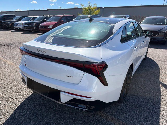 New 2027 Kia K5 GT-Line FWD image 4