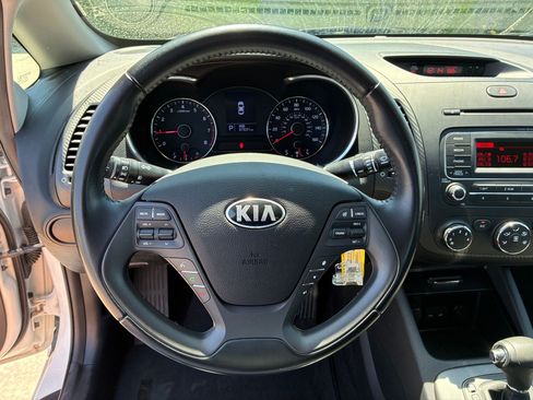 Used 2015 Kia Forte EX FWD image 17