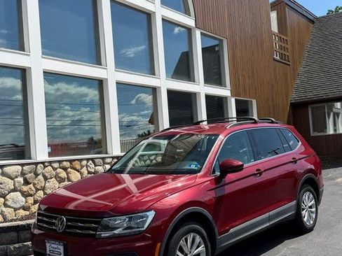 Used 2018 Volkswagen Tiguan SE AWD/4WD image 25