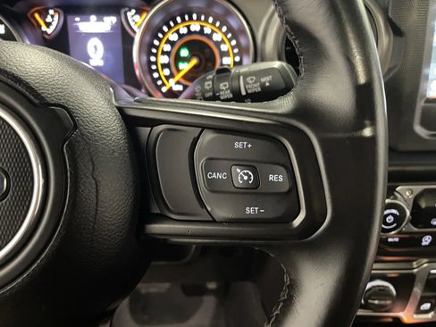 Used 2022 Jeep Wrangler Sport AWD/4WD image 23