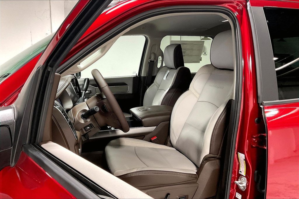 New 2026 RAM 3500 Laramie w/ Towing Technology Group AWD/4WD image 25
