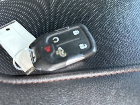 Used 2023 GMC Sierra 2500 AT4 image 18