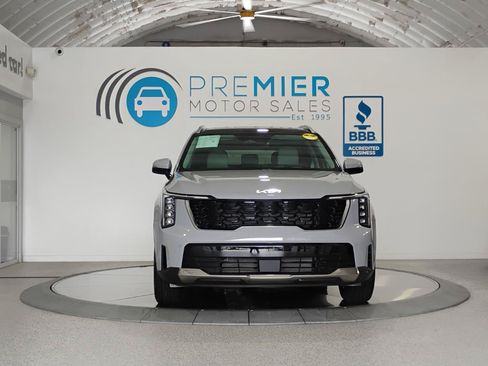 Used 2025 Kia Sorento S w/ Panoramic Sunroof Package FWD image 21