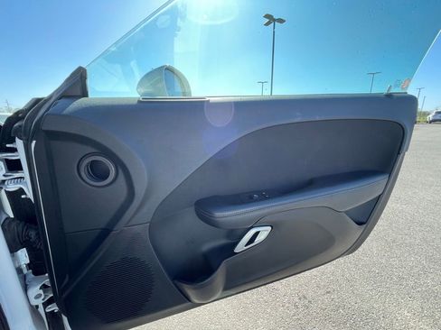 Used 2022 Dodge Challenger R/T w/ Blacktop Package image 10