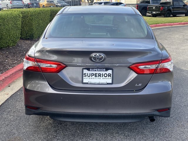 Used 2018 Toyota Camry LE FWD image 5