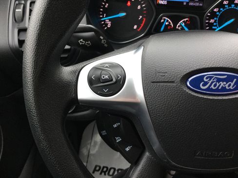 Used 2016 Ford Escape SE image 15