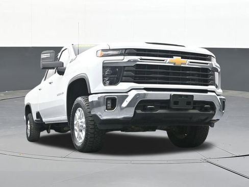 Used 2024 Chevrolet Silverado 2500 LT AWD/4WD image 54