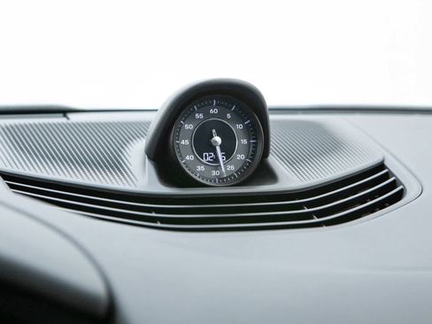 Certified 2022 Porsche Taycan Turbo S AWD/4WD image 31