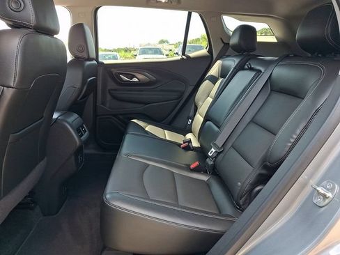 Used 2023 GMC Terrain SLT AWD/4WD image 19