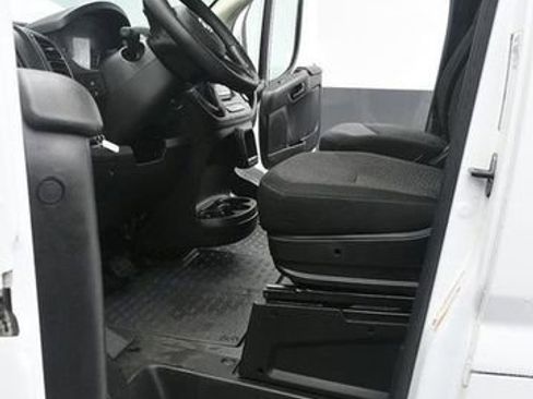 Used 2023 RAM ProMaster 2500 FWD image 9