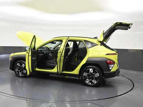 Used 2024 Hyundai Kona SEL w/ Convenience Package FWD image 35