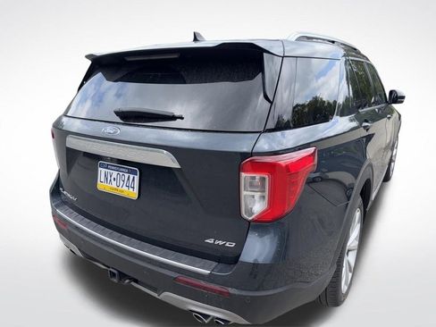 Used 2023 Ford Explorer Platinum w/ Technology Package AWD/4WD image 3