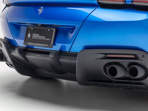 Used 2026 Ferrari Roma Spider RWD image 18