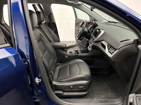 Used 2022 GMC Terrain SLT w/ LPO, Floor Liner Package AWD/4WD image 21