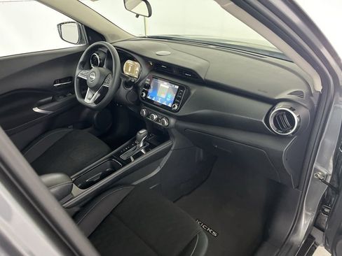 Used 2024 Nissan Kicks SV image 22