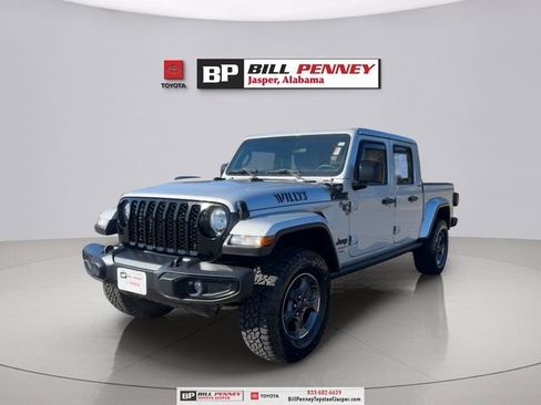 Used 2023 Jeep Gladiator Willys image 1