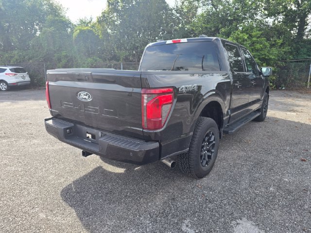 Used 2024 Ford F150 XLT w/ XLT Black Appearance Package AWD/4WD image 4