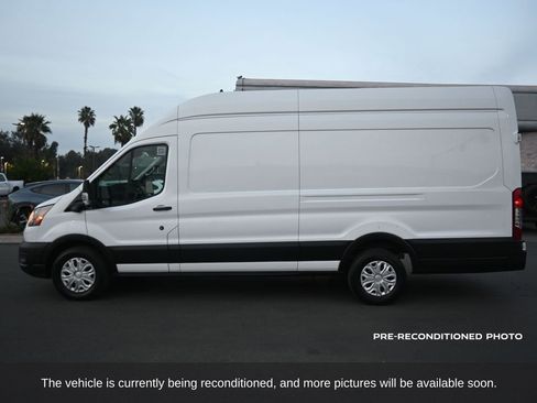 Used 2022 Ford E-Transit 148 High Roof Extended image 4