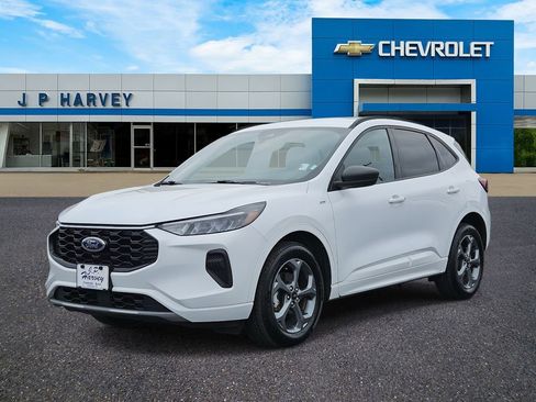 Used 2023 Ford Escape ST-Line image 3