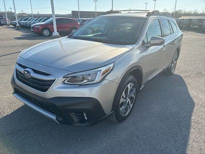 Used 2020 Subaru Outback Limited w/ Tech Package 2