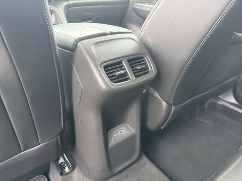 Used 2022 Buick Envision Preferred FWD image 20