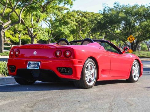 Used 2005 Ferrari 360 Spider RWD image 3