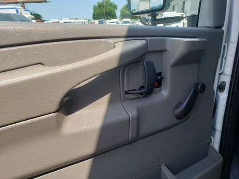 Used 2011 Chevrolet Express 3500 w/ School Bus Package RWD image 20