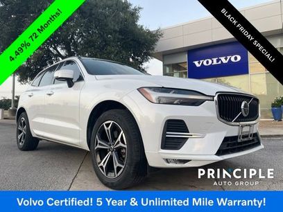 Certified 2022 Volvo XC60 B5 Momentum
