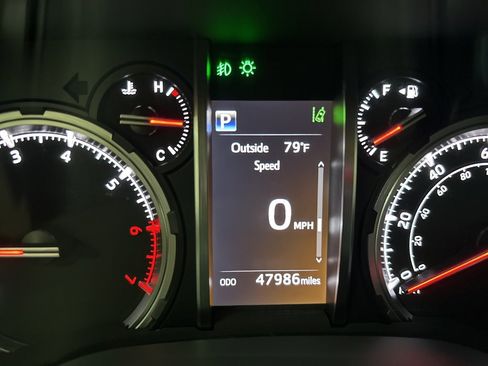 Used 2020 Toyota 4Runner Venture image 15